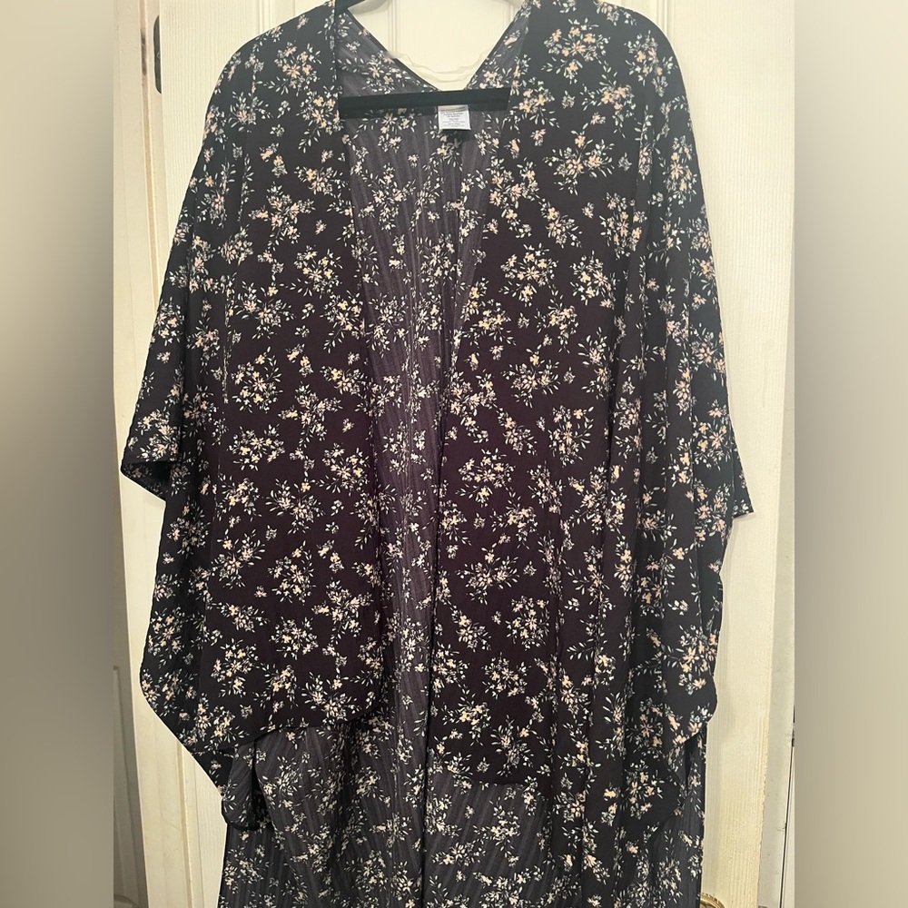 OS Floral Kimono